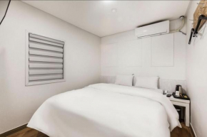 Yogi Motel